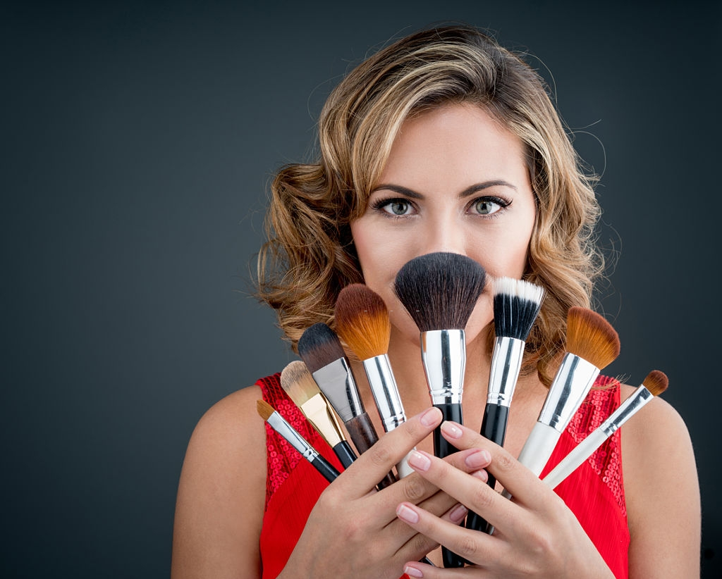 Latest Trends in Bridal hair and makeup DFW for Modern Brides